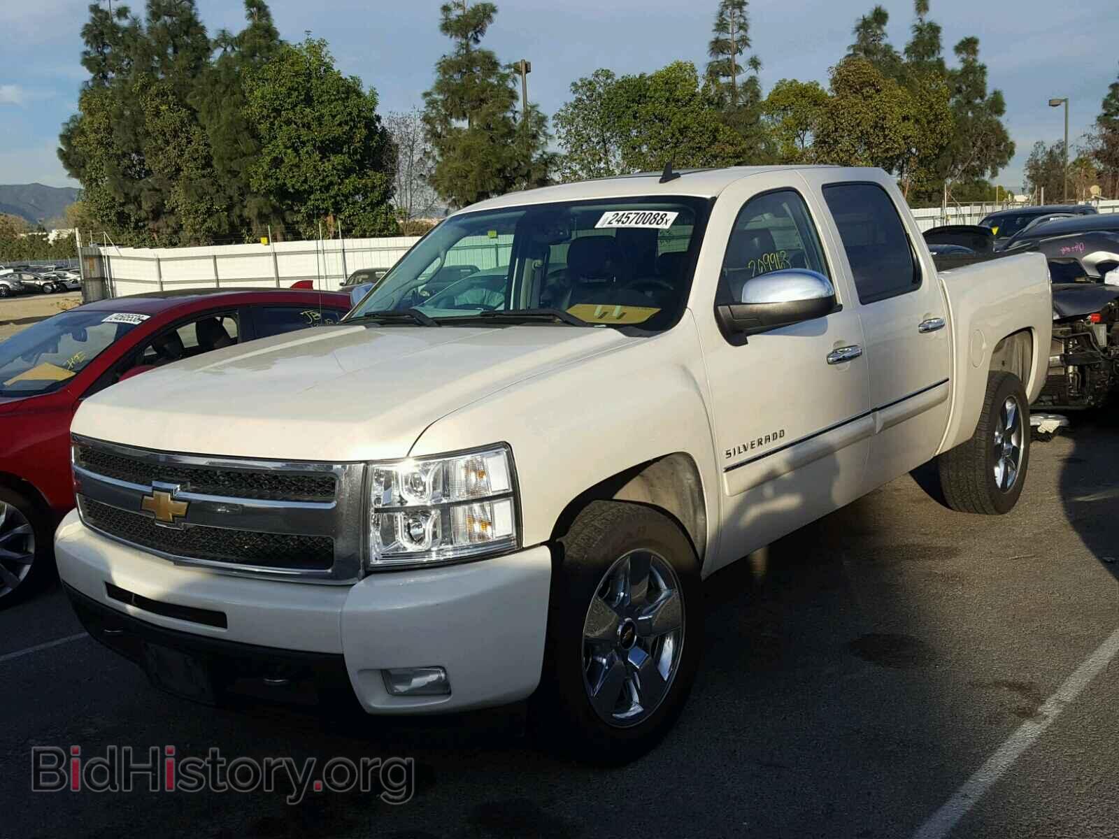 2011 CHEVROLET SILVERADO - VIN: 3GCPCTE08BG143079 - Photo 2