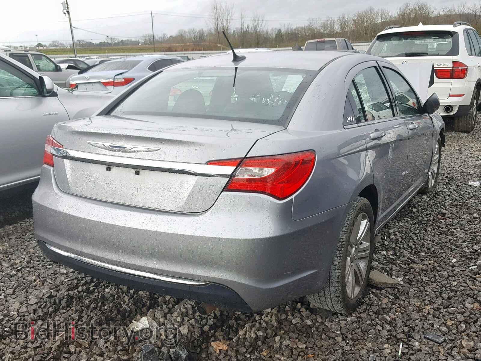 2013 CHRYSLER 200 - VIN: 1C3CCBAB7DN704709 - Фото 4