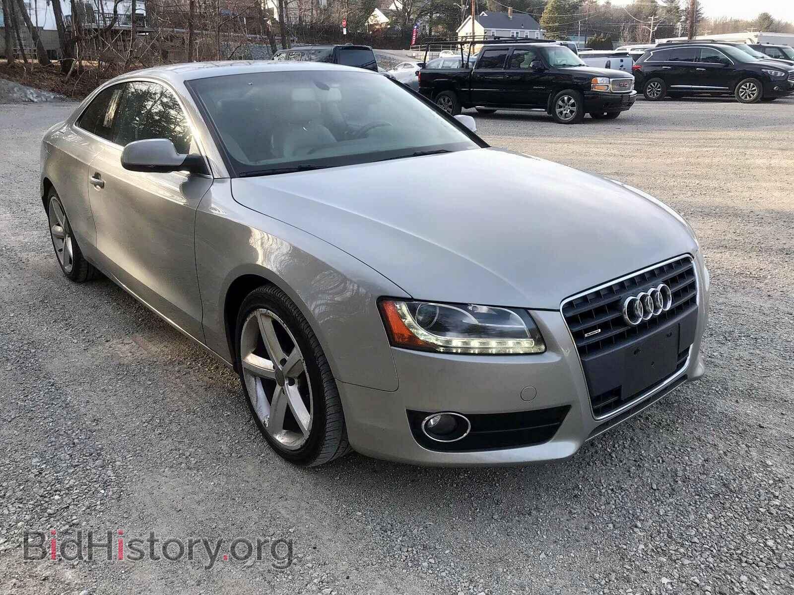 Фотография WAULFAFR6AA066780 - AUDI A5 PREMIUM 2010