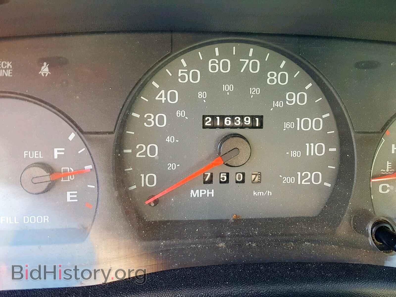 2002 FORD CROWN VIC - VIN: 2FAFP74WX2X119701 - Фото 8