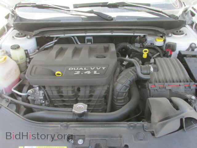 2013 CHRYSLER 200 - VIN: 1C3CCBAB1DN670167 - Фото 7