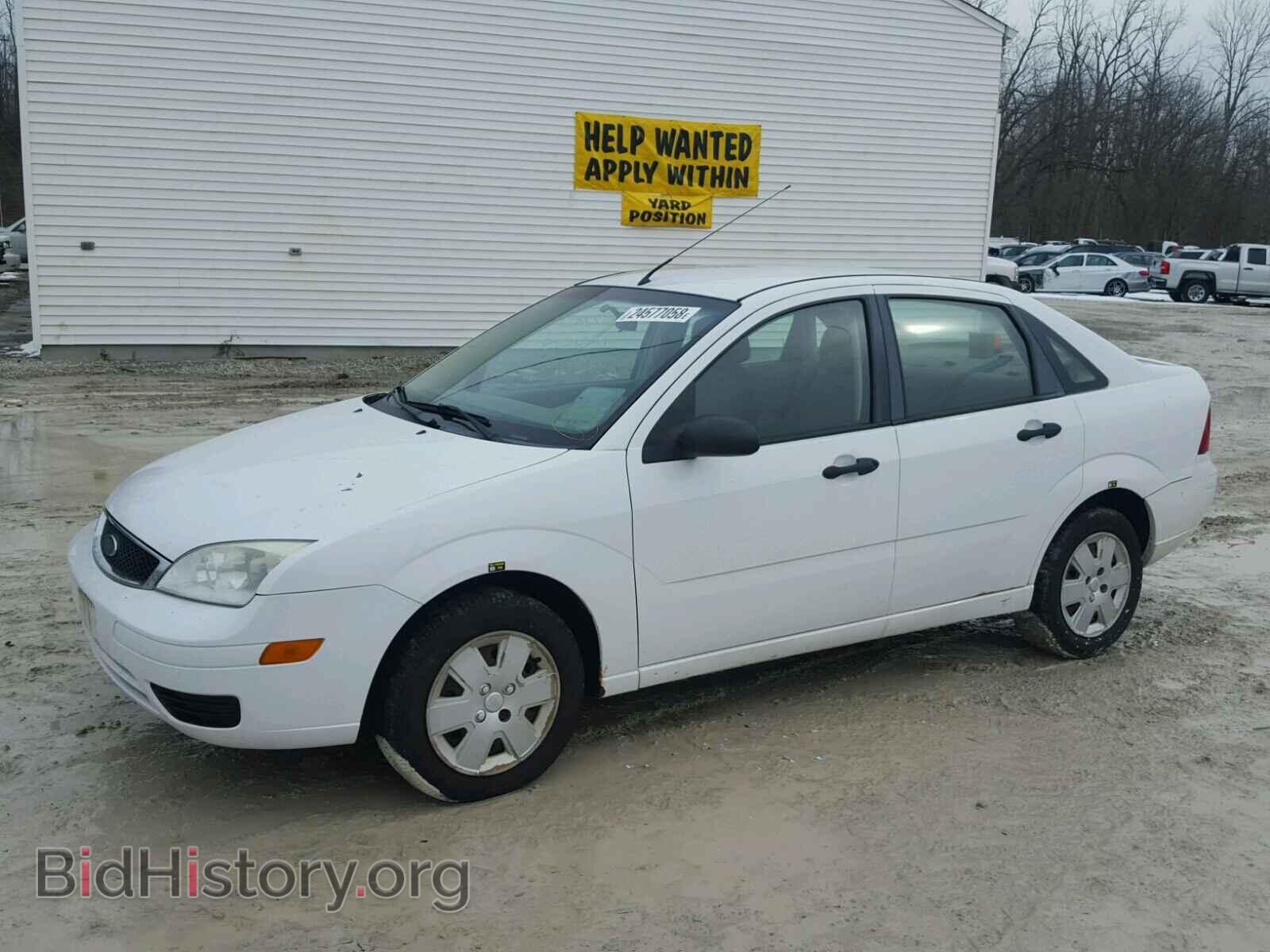 2007 FORD FOCUS - VIN: 1FAHP34N07W323208 - Фото 2