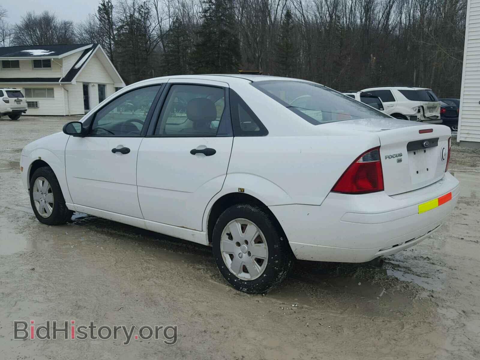 2007 FORD FOCUS - VIN: 1FAHP34N07W323208 - Фото 3