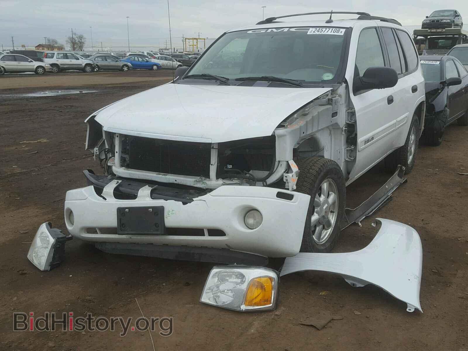 2005 GMC ENVOY - VIN: 1GKDT13S552261801 - Фото 2