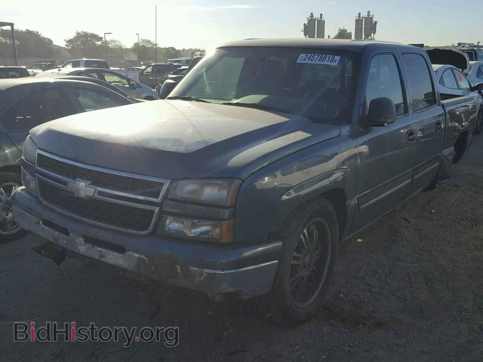 2006 CHEVROLET SILVERADO - VIN: 2GCEC13TX61232367 - Фото 2