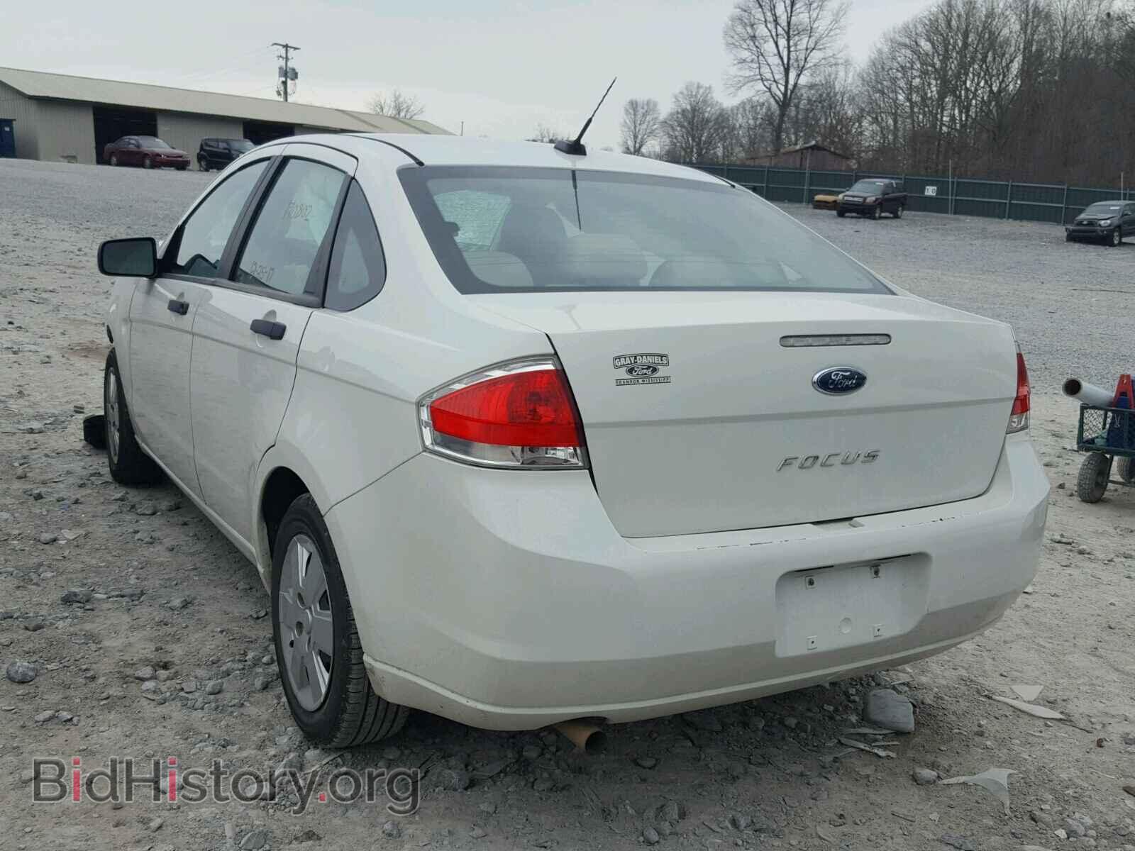 2010 FORD FOCUS - VIN: 1FAHP3EN6AW298563 - Photo 3