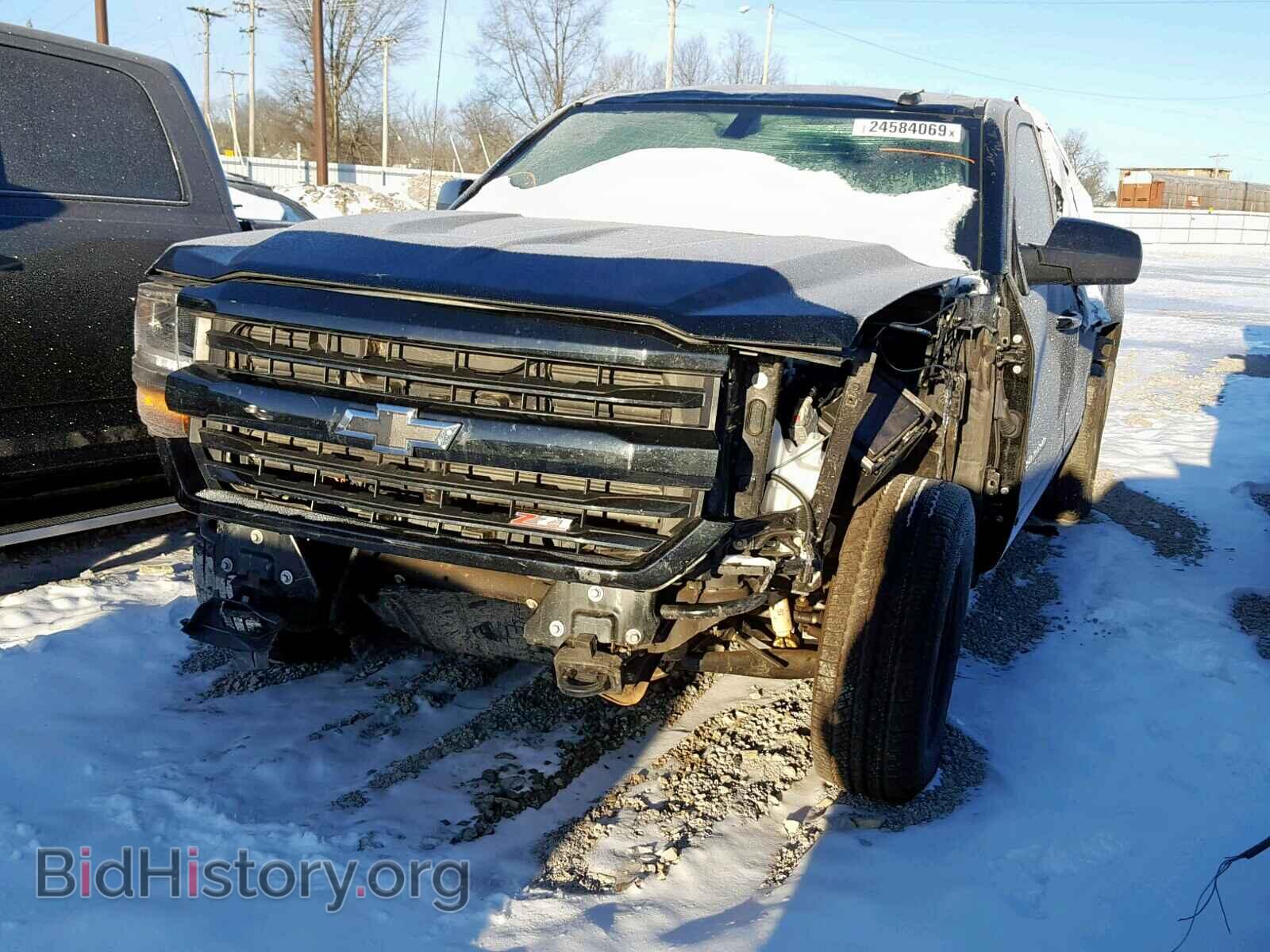 2017 CHEVROLET SILVERADO - VIN: 1GCVKREC4HZ322090 - Фото 2