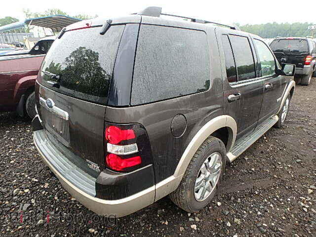 2006 FORD EXPLORER - VIN: 1FMEU64E56UB13104 - Photo 4