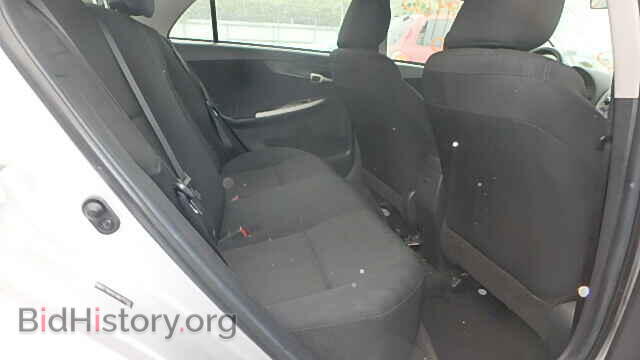 2011 TOYOTA COROLLA - VIN: 2T1BU4EE6BC717357 - Фото 6