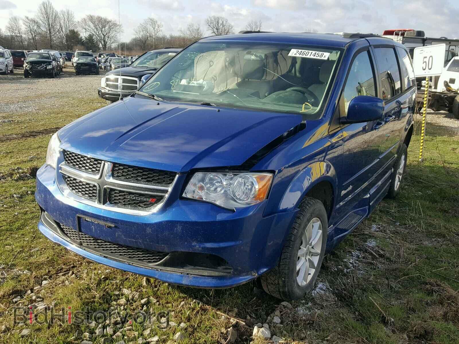2013 DODGE CARAVAN - VIN: 2C4RDGCG5DR650208 - Фото 2