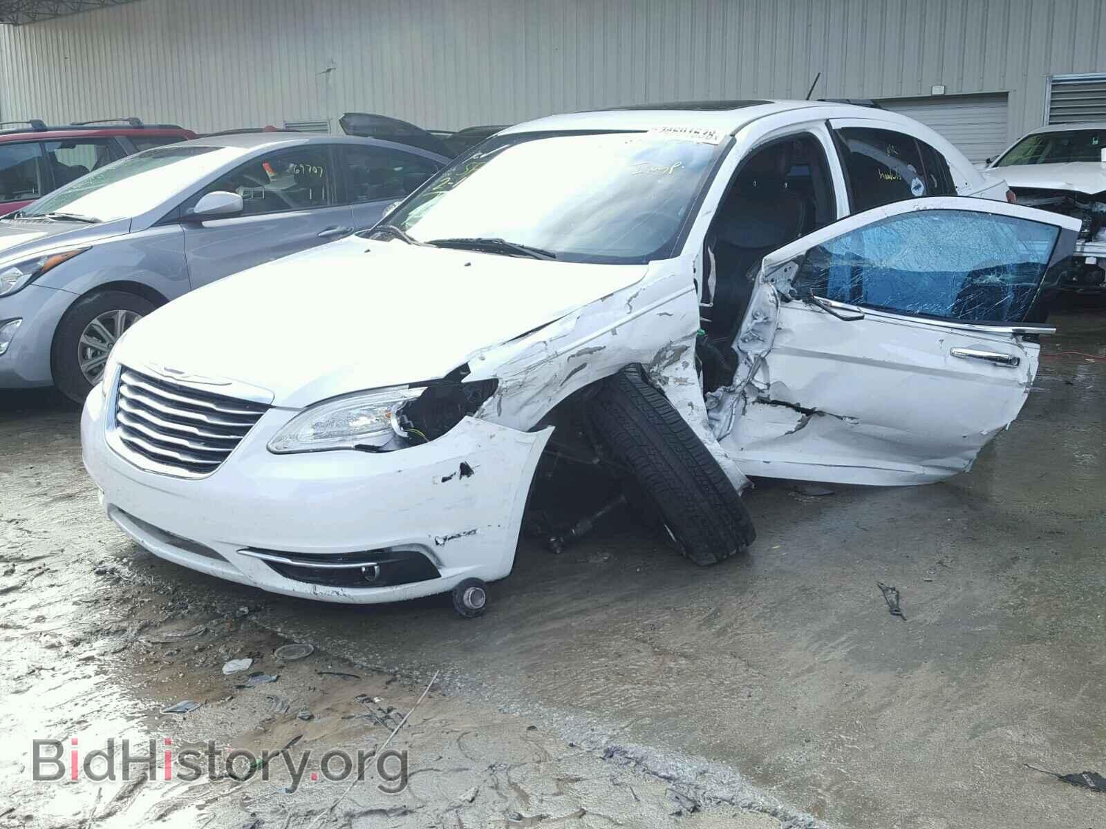 2013 CHRYSLER 200 - VIN: 1C3CCBCG3DN716977 - Photo 2