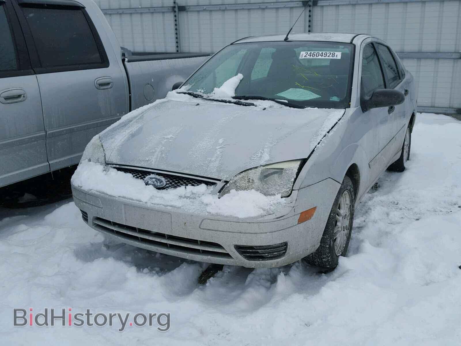 2007 FORD FOCUS - VIN: 1FAFP34N57W131449 - Фото 2