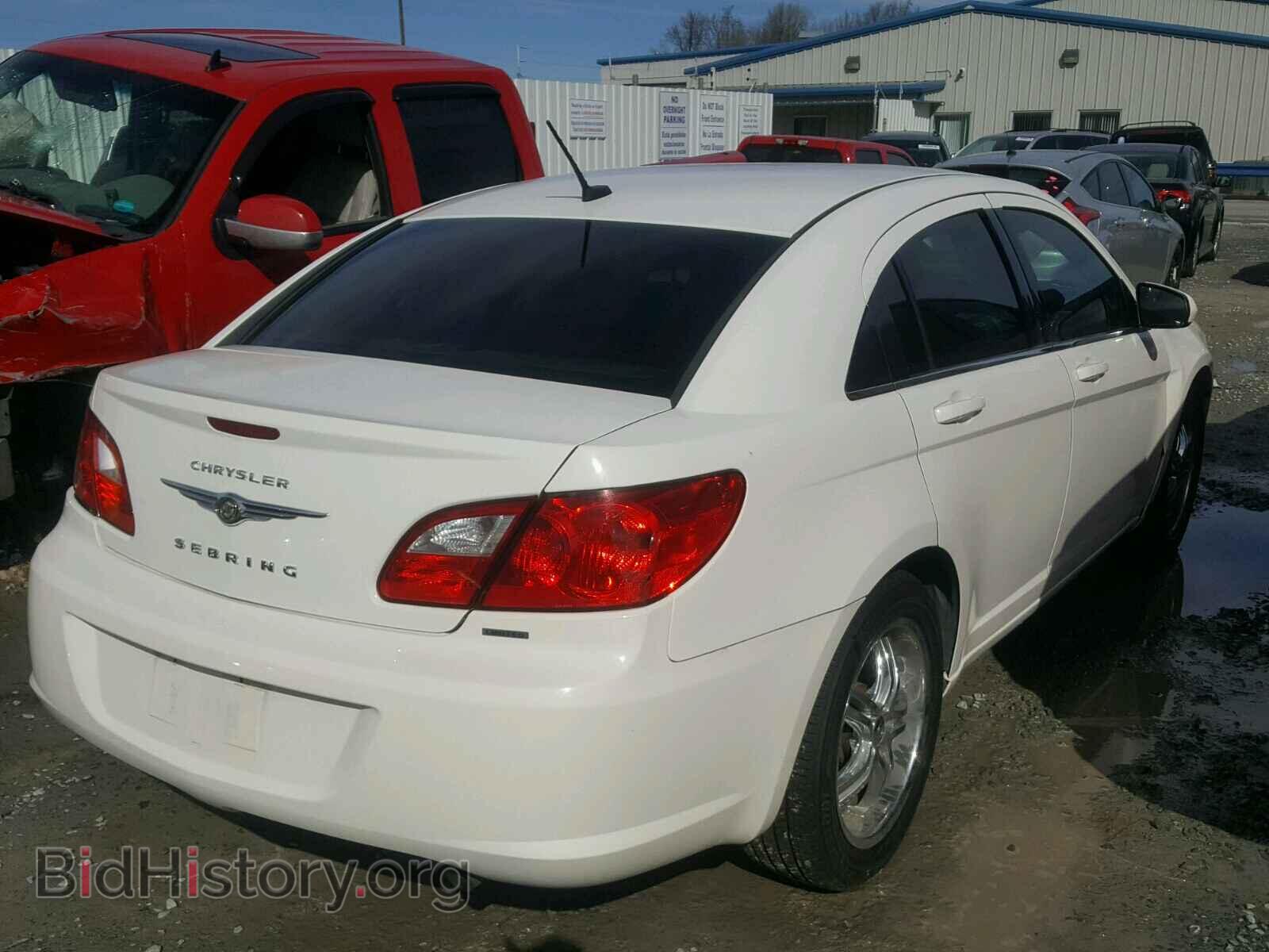 2010 CHRYSLER SEBRING - VIN: 1C3CC5FB1AN154445 - Фото 4