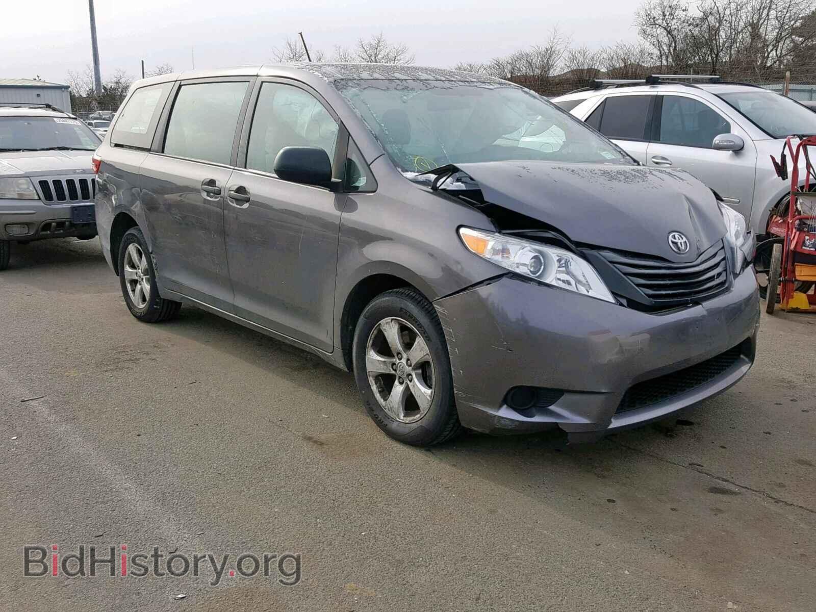 Photo 5TDZZ3DC7HS815601 - TOYOTA SIENNA 2017