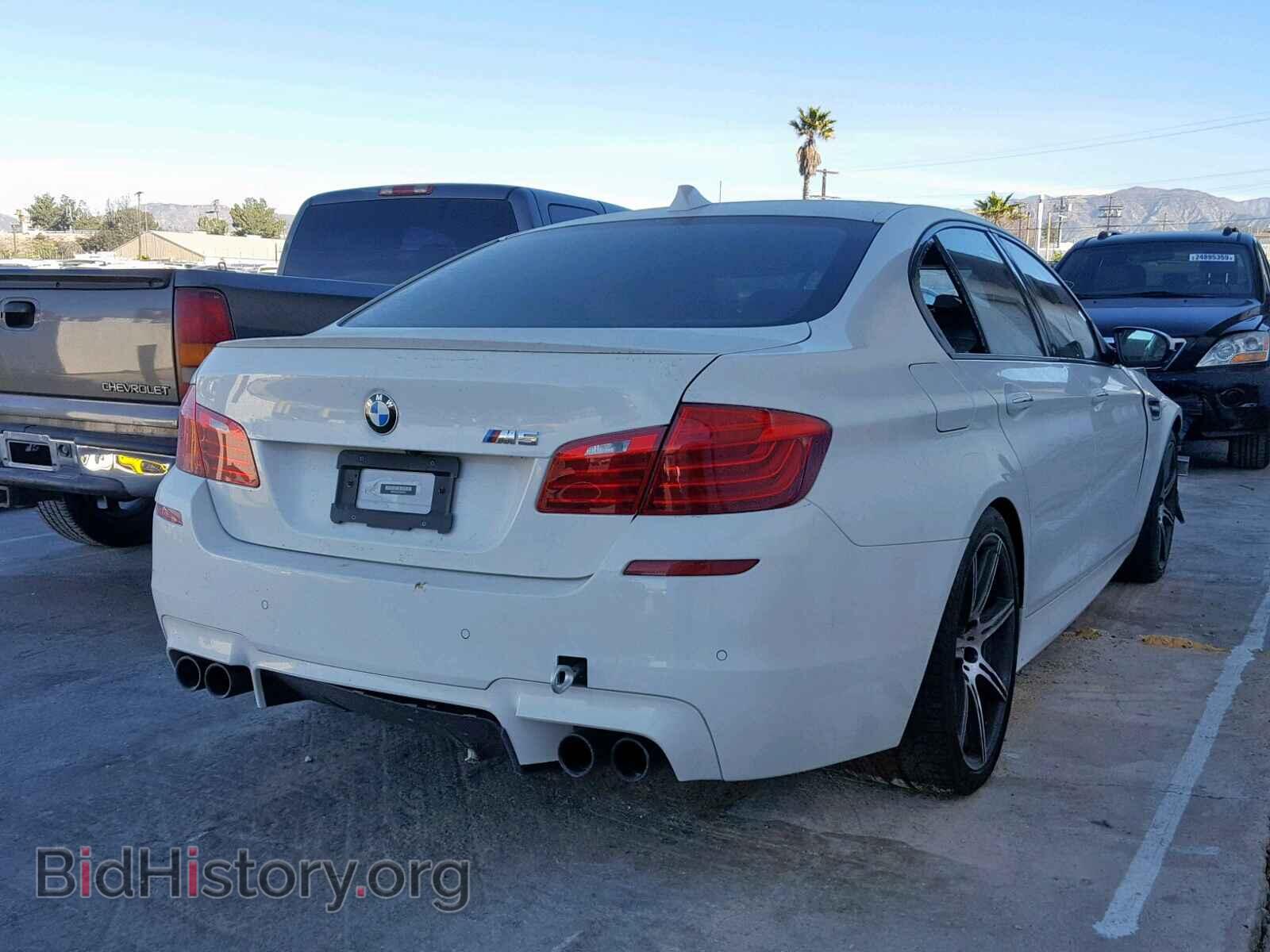 2015 BMW M5 - VIN: WBSFV9C5XFD595375 - Фото 4