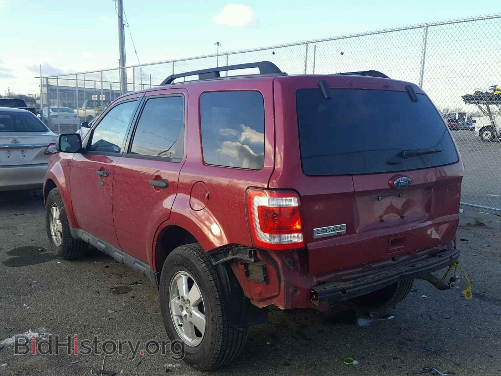 2011 FORD ESCAPE - VIN: 1FMCU0D76BKB11292 - Фото 3