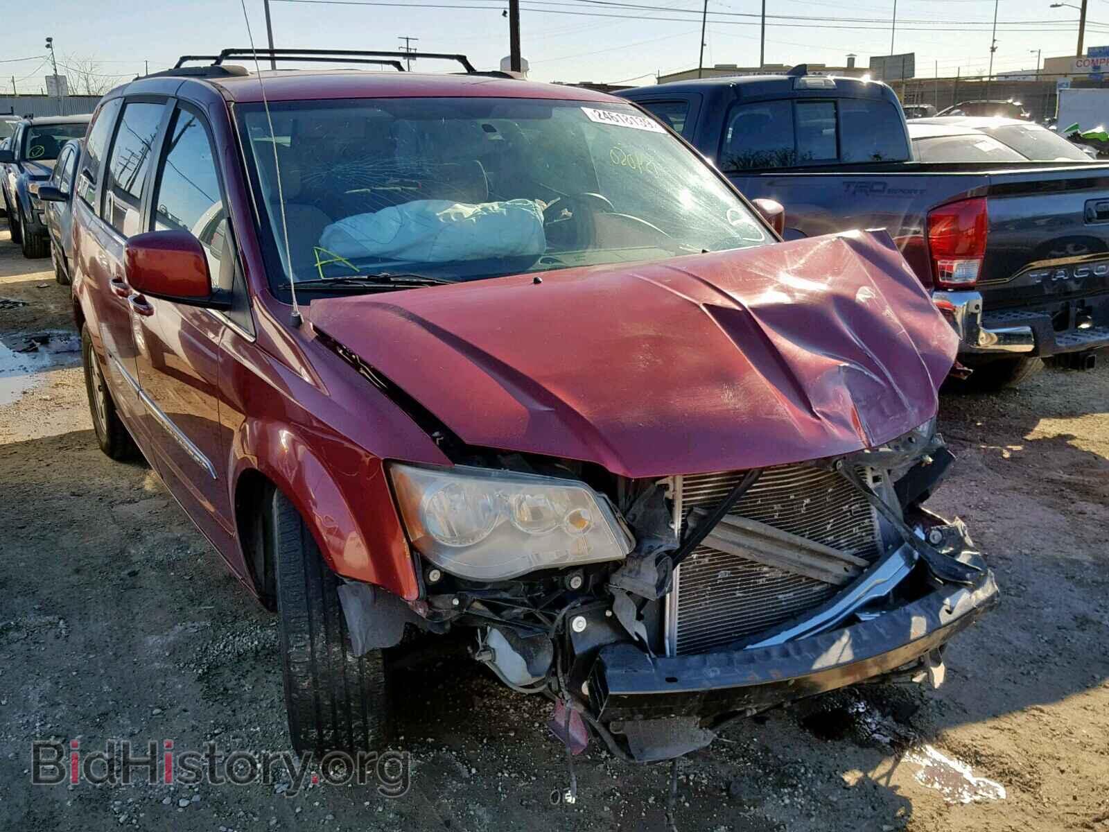 Photo 2A4RR5DG9BR685863 - CHRYSLER TOWN & COU 2011