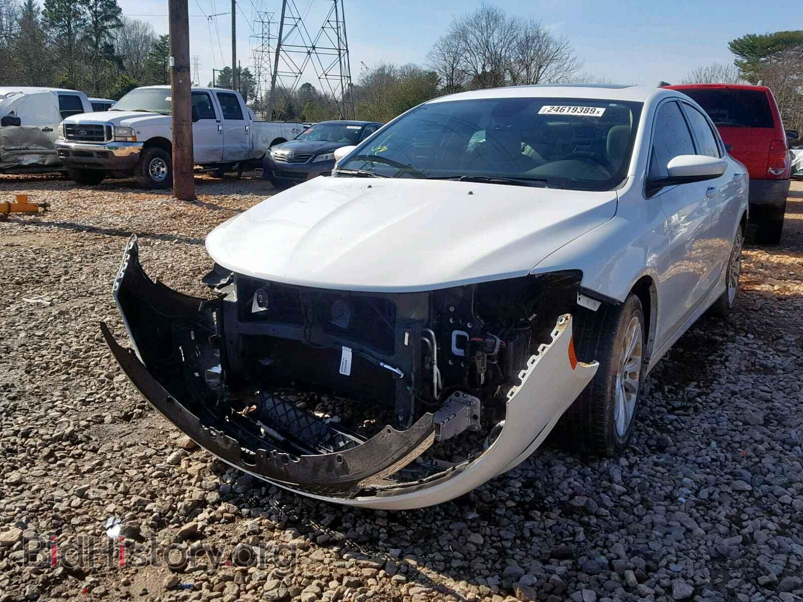 2016 CHRYSLER 200 - VIN: 1C3CCCAB9GN132682 - Фото 2