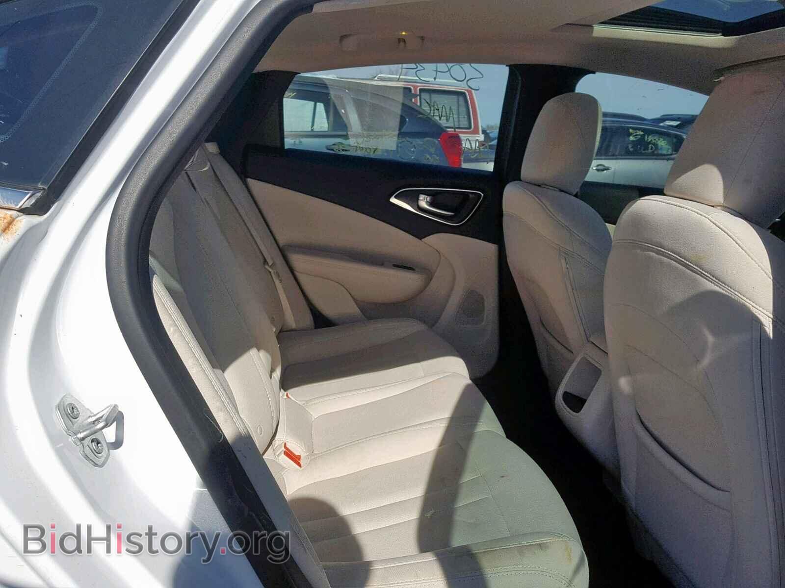 2016 CHRYSLER 200 - VIN: 1C3CCCAB9GN132682 - Фото 6