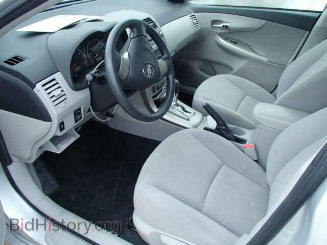 2011 TOYOTA COROLLA - VIN: JTDBU4EEXB9160426 - Фото 9