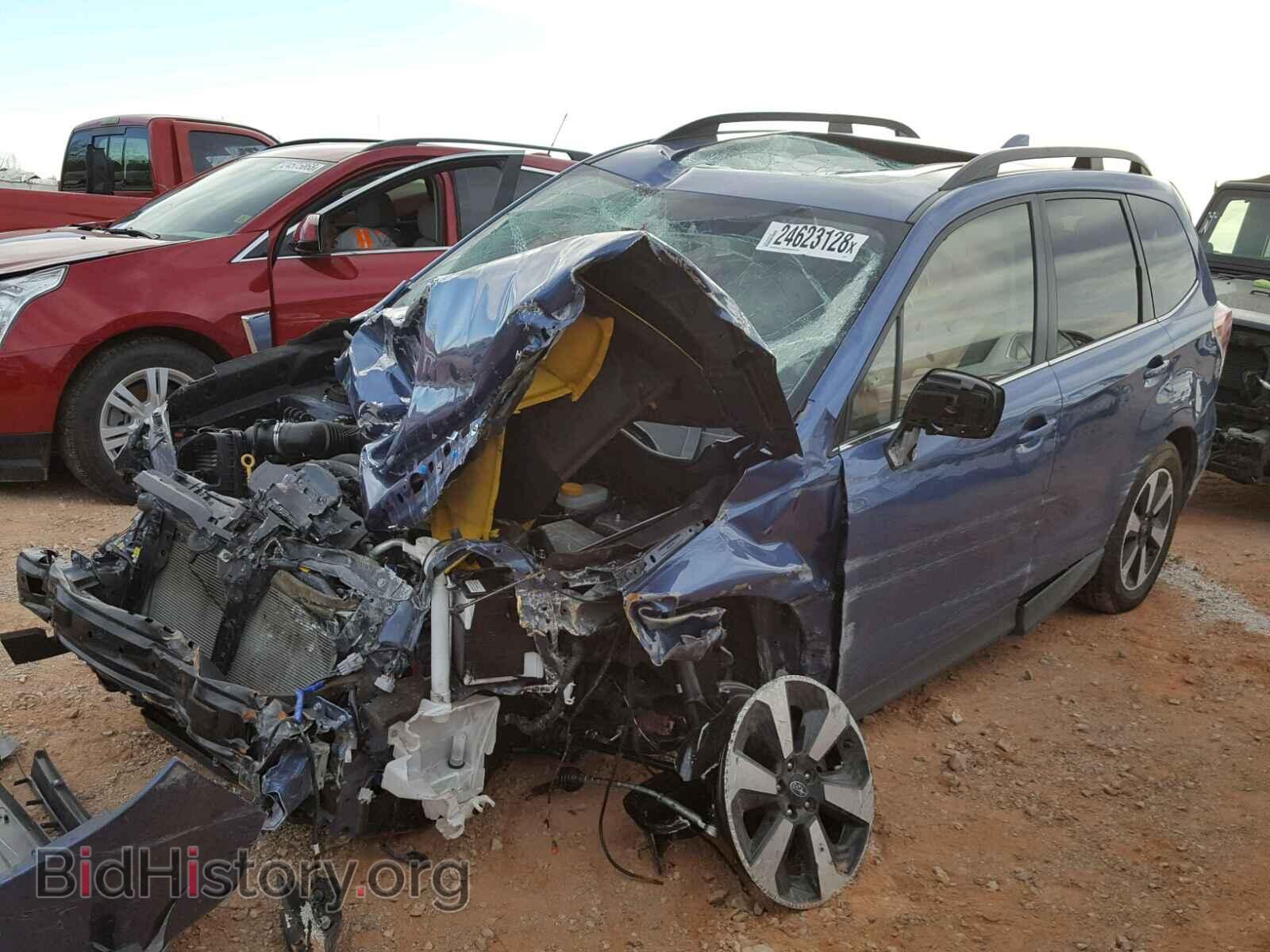 2017 SUBARU FORESTER - VIN: JF2SJAJC3HH541417 - Фото 2