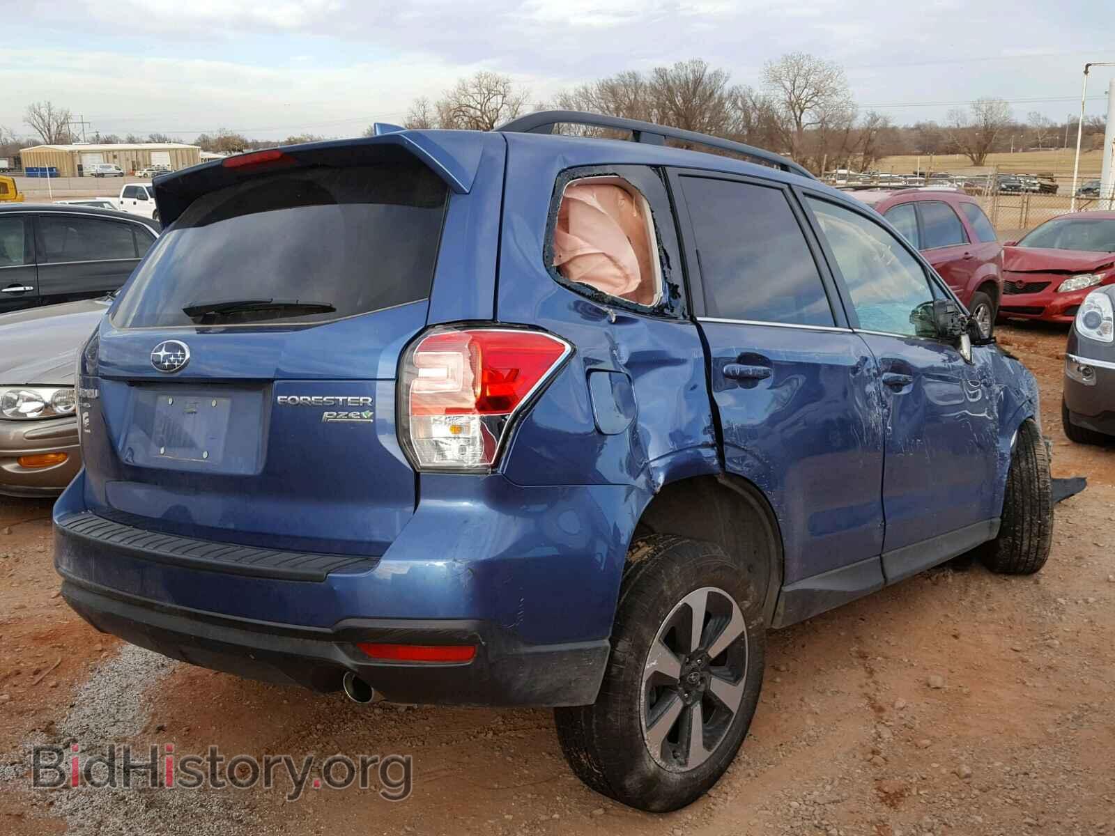 2017 SUBARU FORESTER - VIN: JF2SJAJC3HH541417 - Фото 4