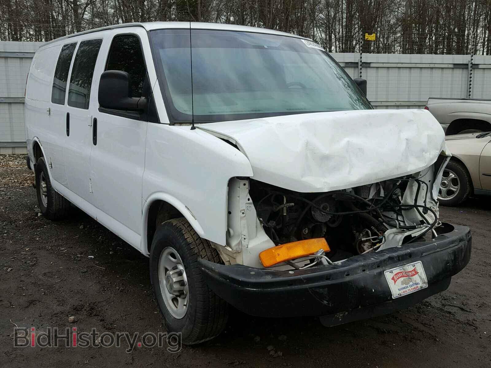Photo 1GCWGFCA7D1107415 - CHEVROLET EXPRESS 2013