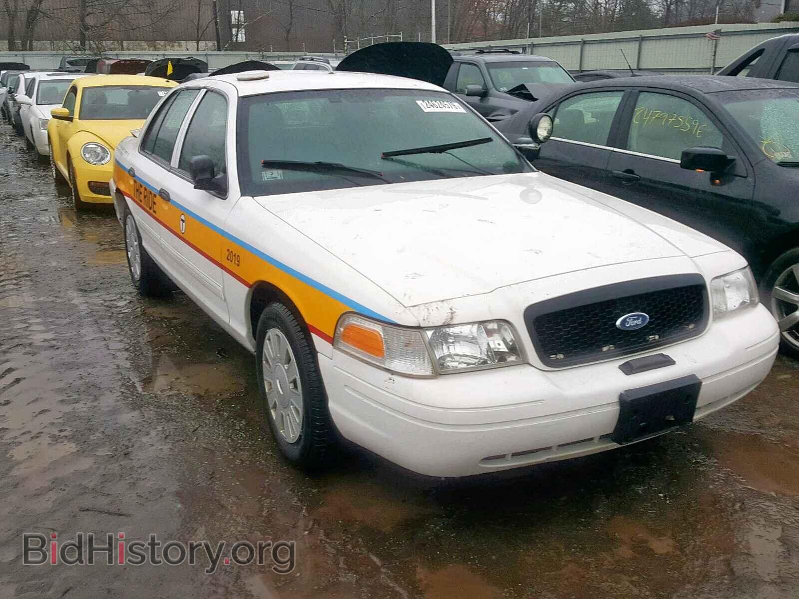 Photo 2FABP7BV0BX180838 - FORD CROWN VIC 2011
