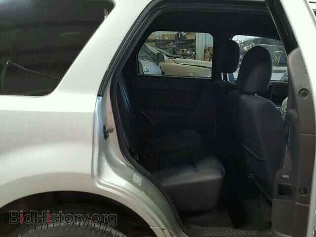 2011 FORD ESCAPE - VIN: 1FMCU0DG6BKB73808 - Photo 6