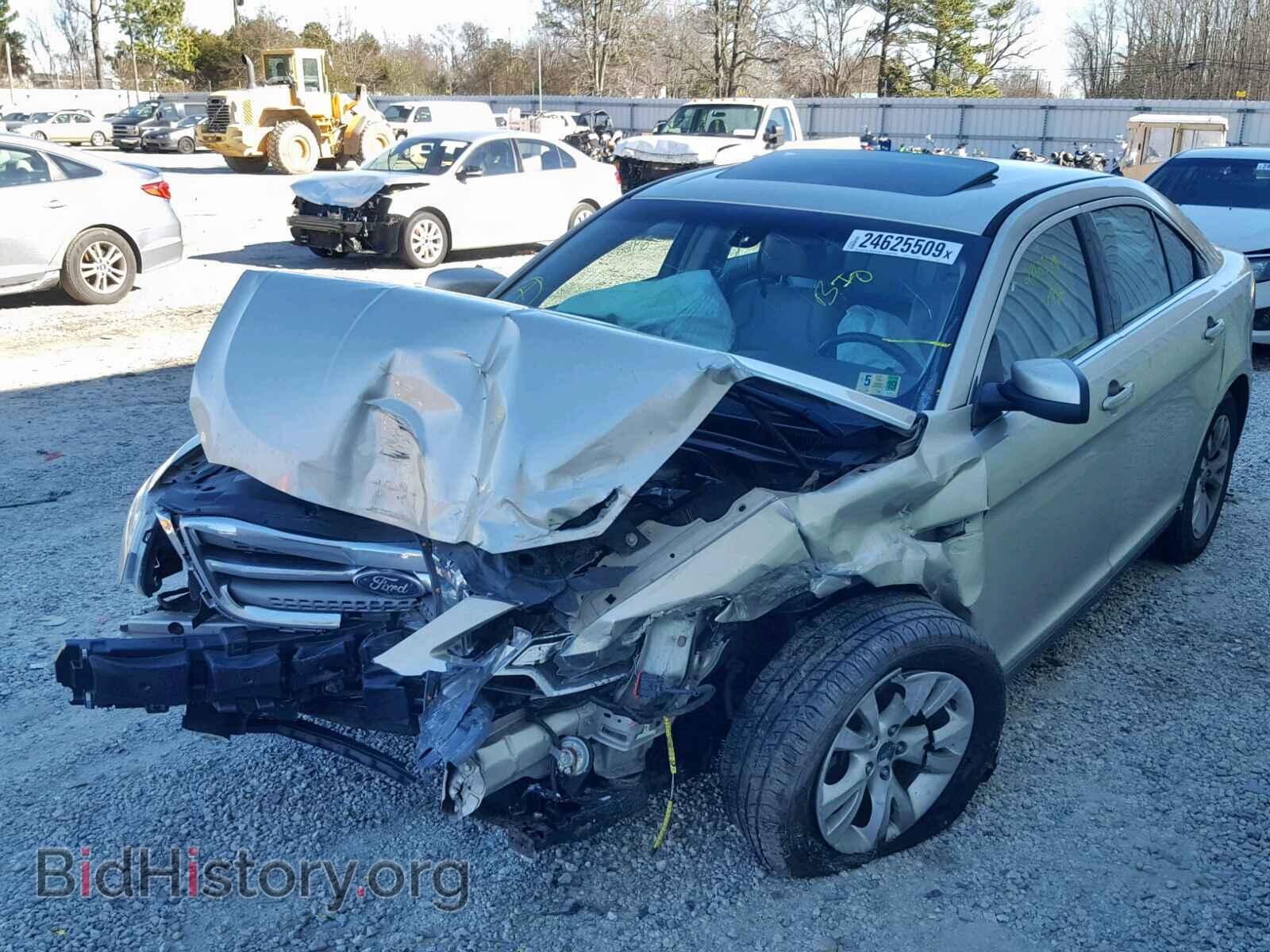 2011 FORD TAURUS - VIN: 1FAHP2EW7BG114195 - Фото 2