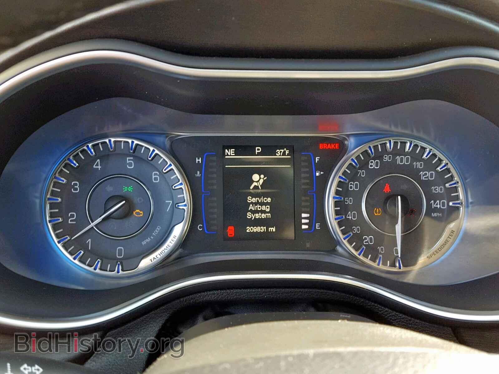2015 CHRYSLER 200 - VIN: 1C3CCCABXFN595686 - Photo 8