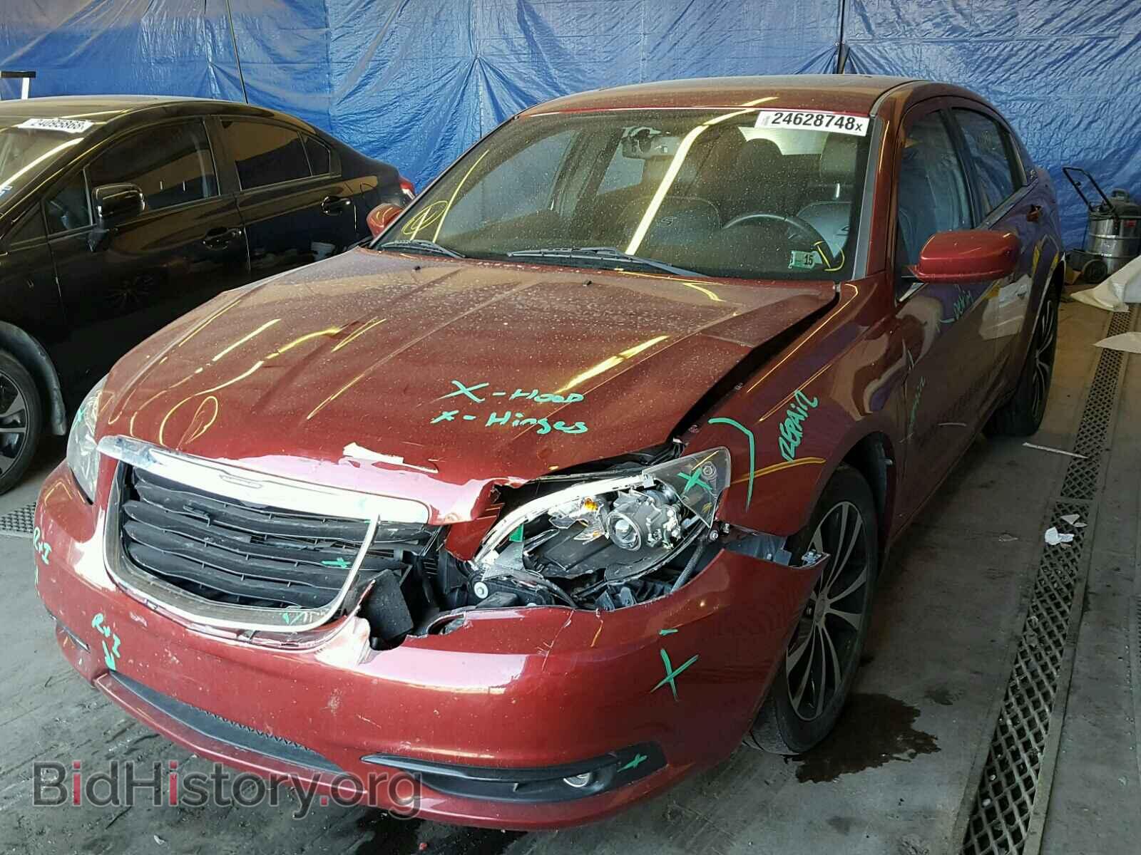 2011 CHRYSLER 200 - VIN: 1C3BC8FG8BN567473 - Фото 2