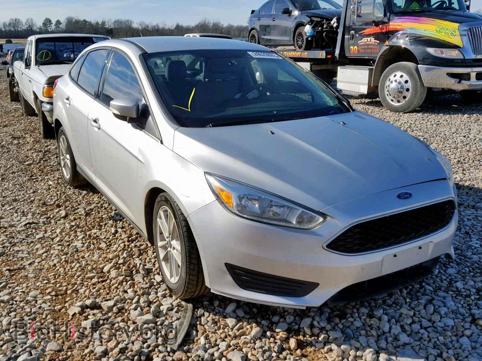 Photo  - FORD FOCUS SE 2015