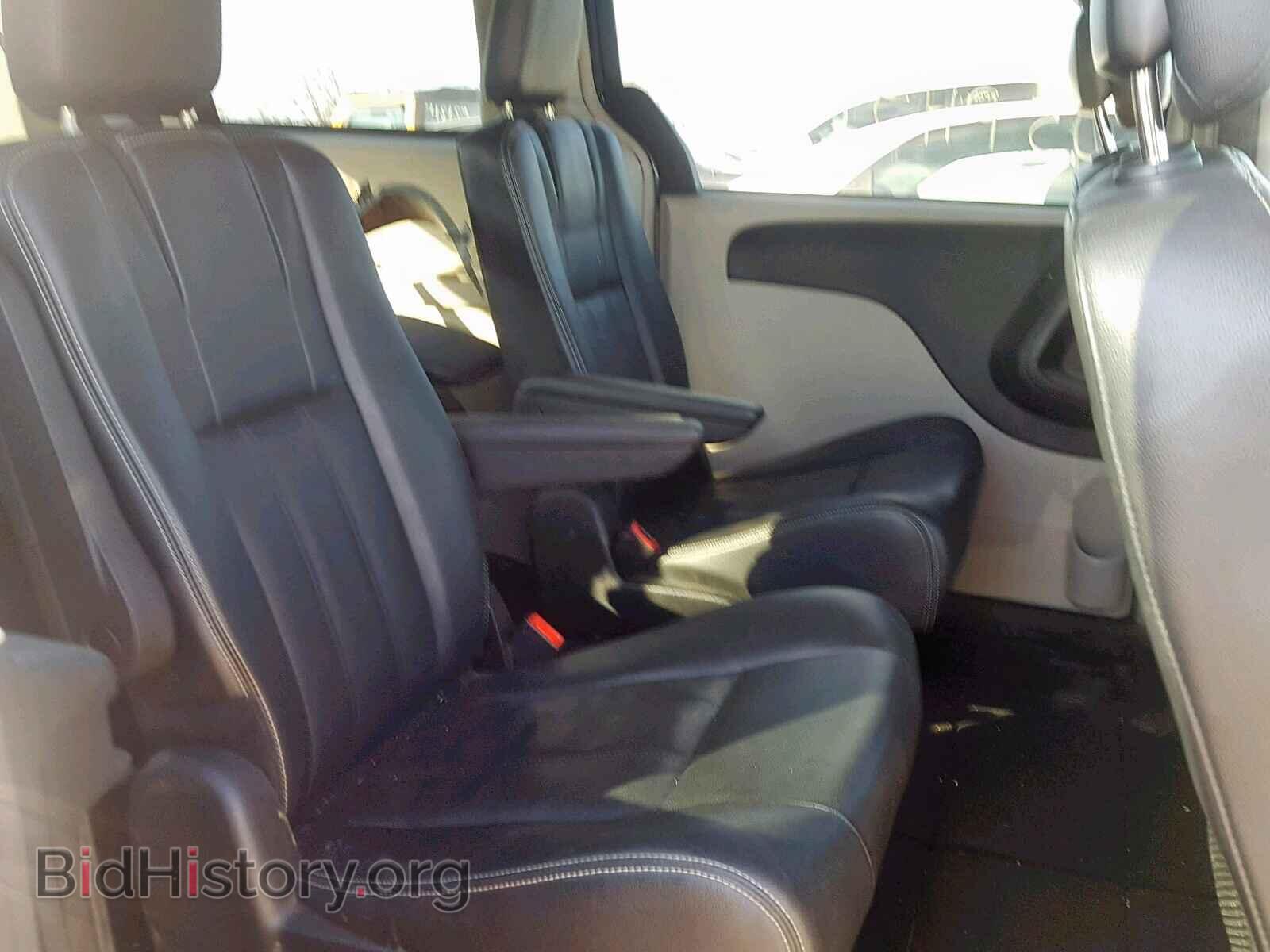 2016 CHRYSLER TOWN & COU - VIN: 2C4RC1BG1GR187635 - Photo 6