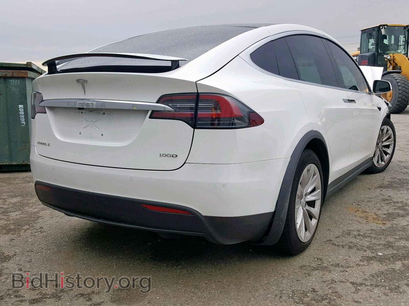 2017 TESLA MODEL X - VIN: 5YJXCBE25HF078654 - Фото 4