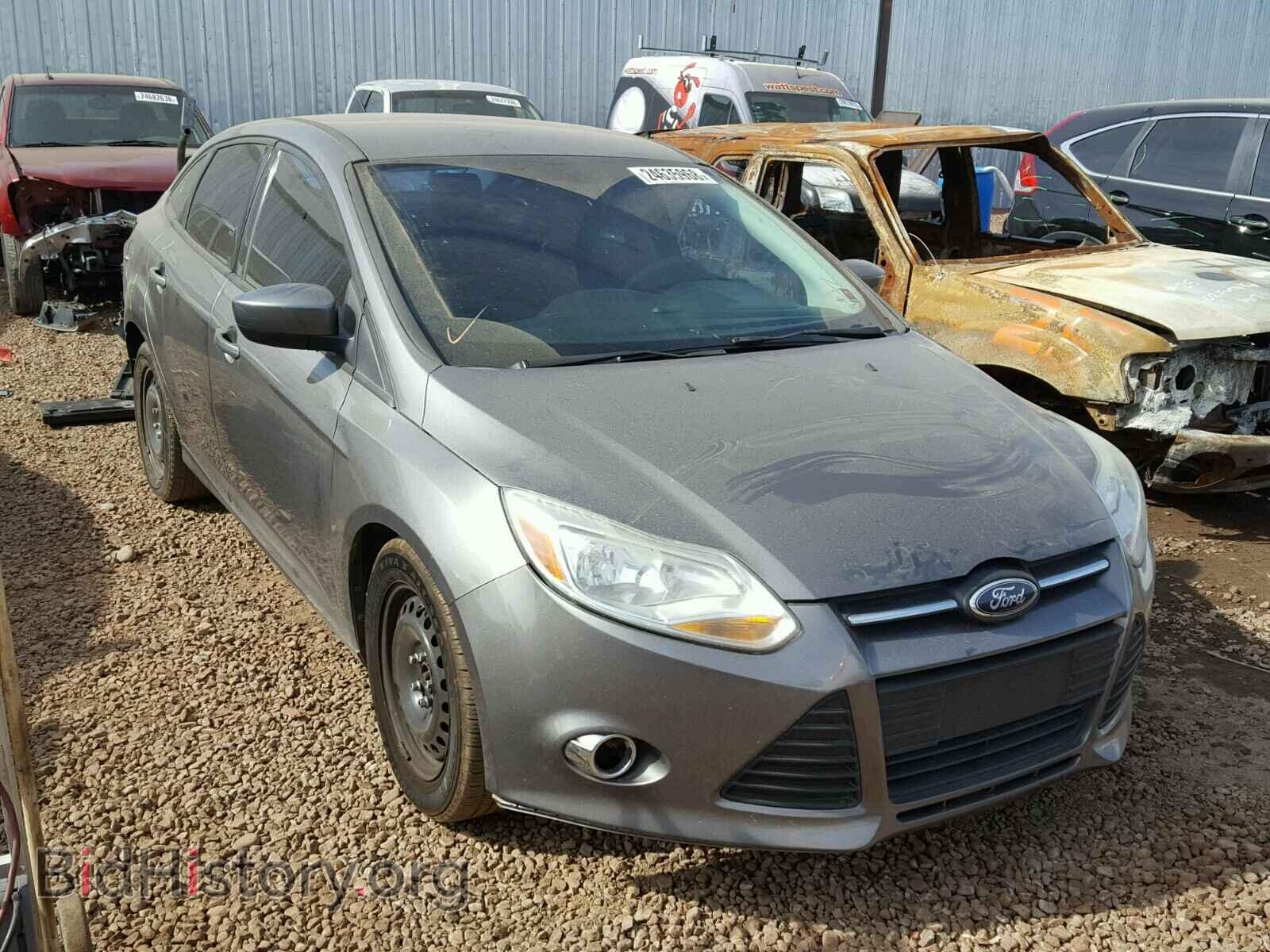 Photo 1FAHP3F23CL379125 - FORD FOCUS 2012