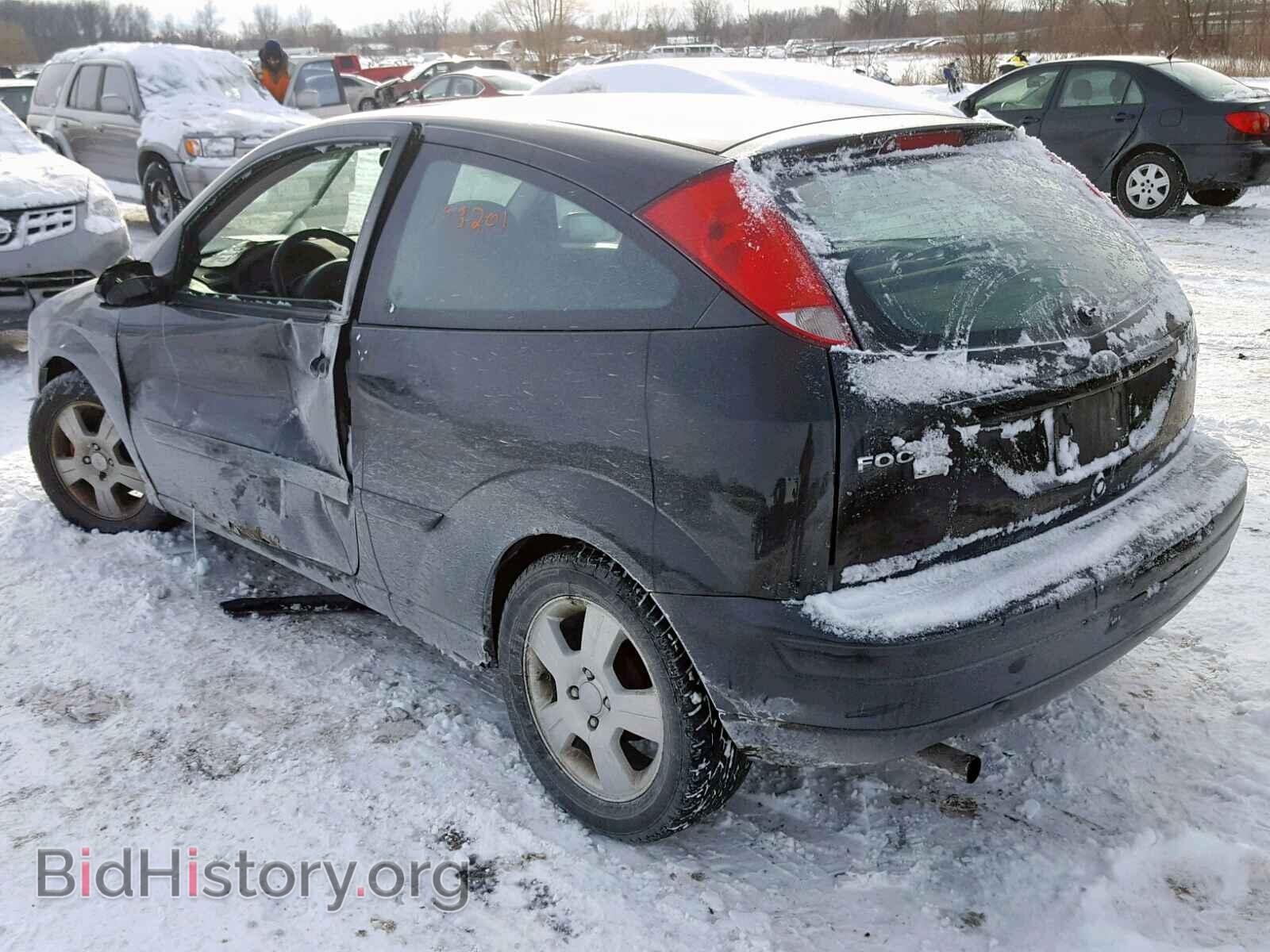 2005 FORD FOCUS - VIN: 3FAFP31N75R142182 - Фото 3