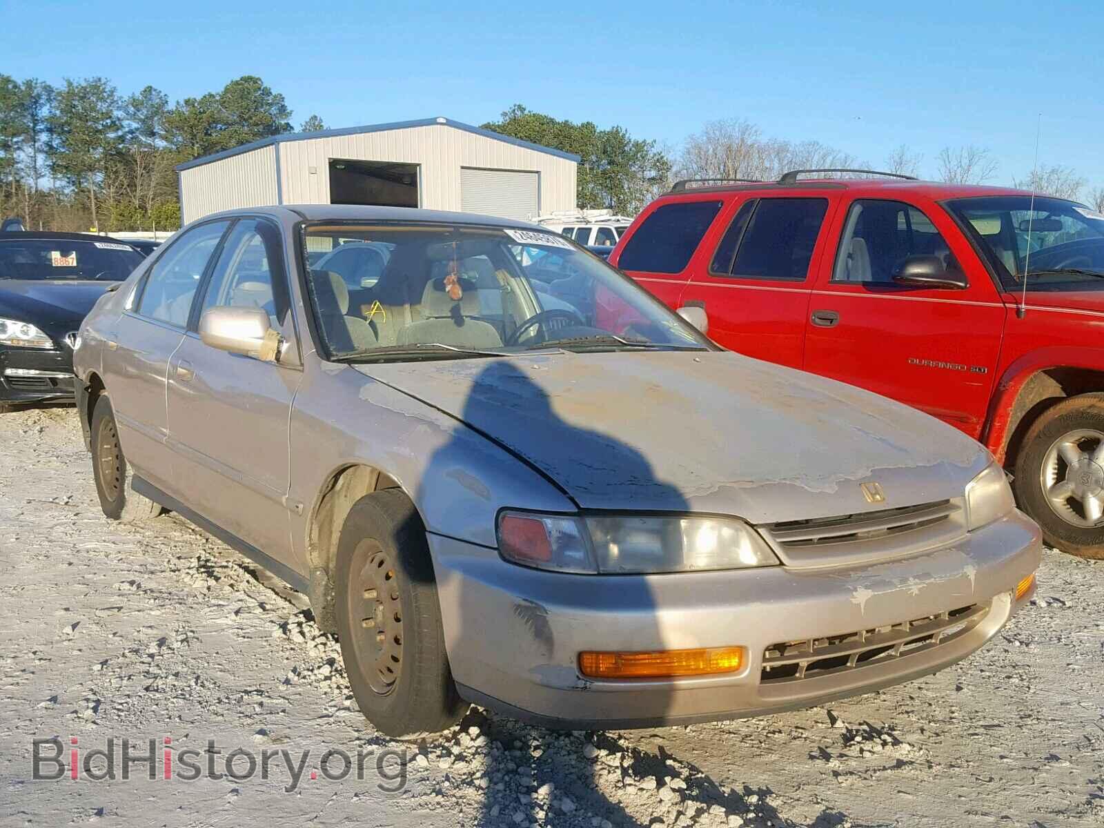 Photo  - HONDA ACCORD LX 1994