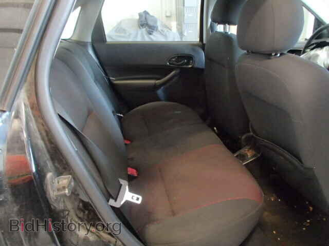 2005 FORD FOCUS - VIN: 1FAFP38Z45W300368 - Фото 6