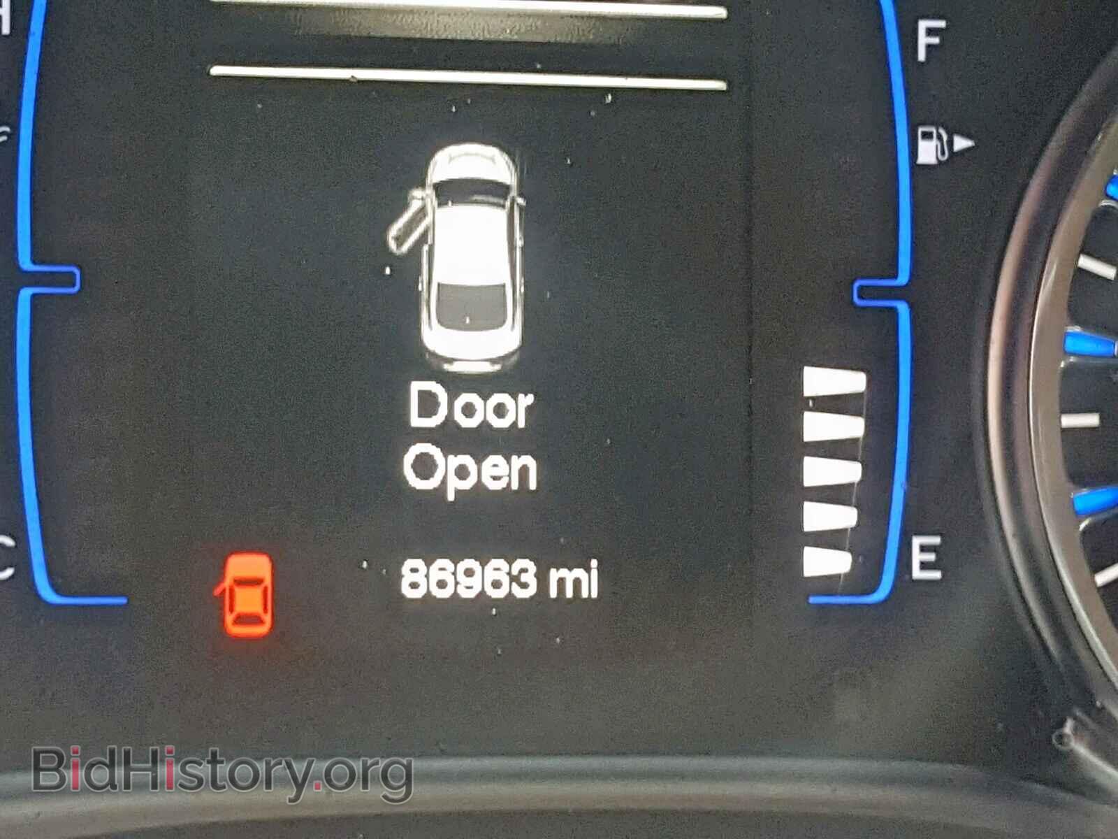 2015 CHRYSLER 200 - VIN: 1C3CCCAB7FN722748 - Photo 8