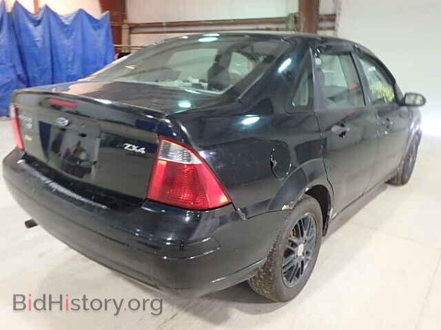 2005 FORD FOCUS - VIN: 1FAFP34N15W207231 - Фото 4