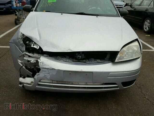 2005 FORD FOCUS - VIN: 3FAFP37N85R100871 - Фото 9