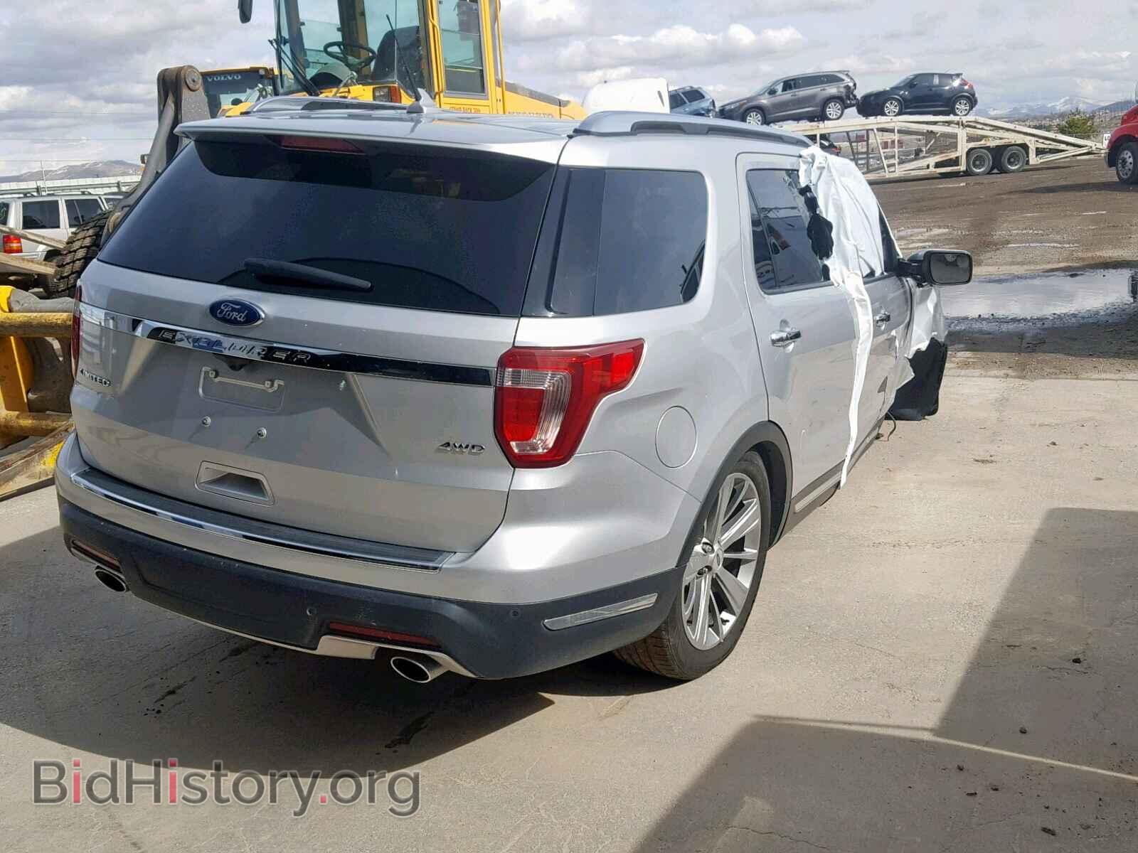 2018 FORD EXPLORER L - VIN: 1FM5K8F82JGB10998 - Фото 4
