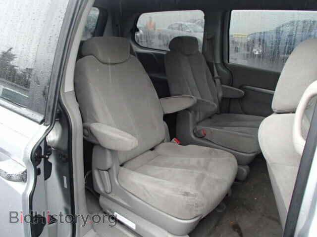 2007 HYUNDAI ENTOURAGE - VIN: KNDMC233476032175 - Фото 6