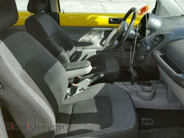 2002 VOLKSWAGEN BEETLE - VIN: 3VWCP21C32M440384 - Фото 5