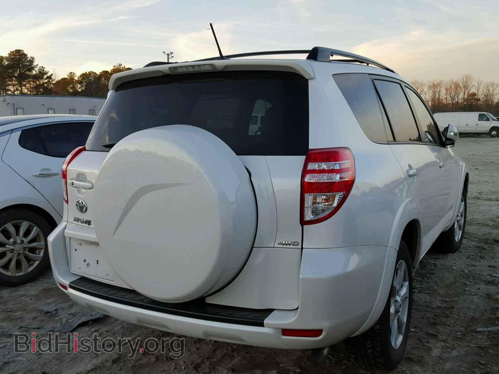 2011 TOYOTA RAV4 - VIN: 2T3DF4DV2BW132883 - Фото 4