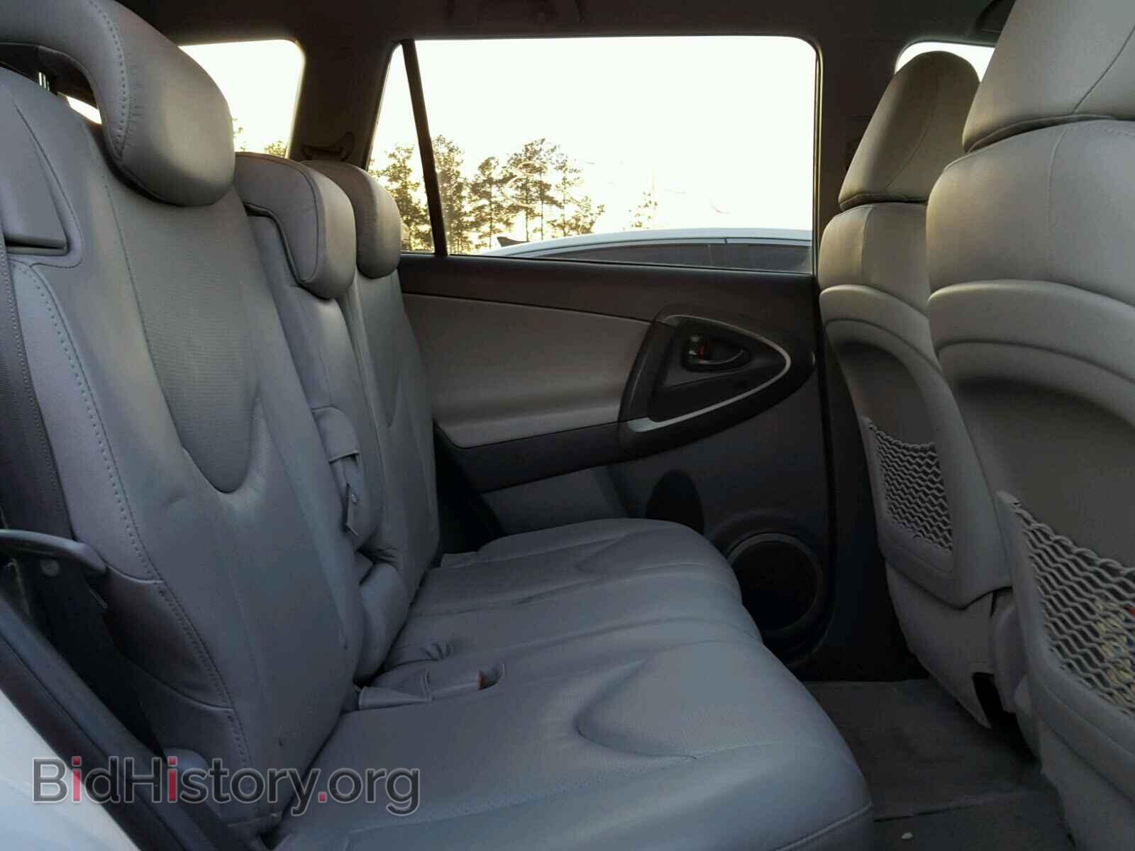 2011 TOYOTA RAV4 - VIN: 2T3DF4DV2BW132883 - Фото 6