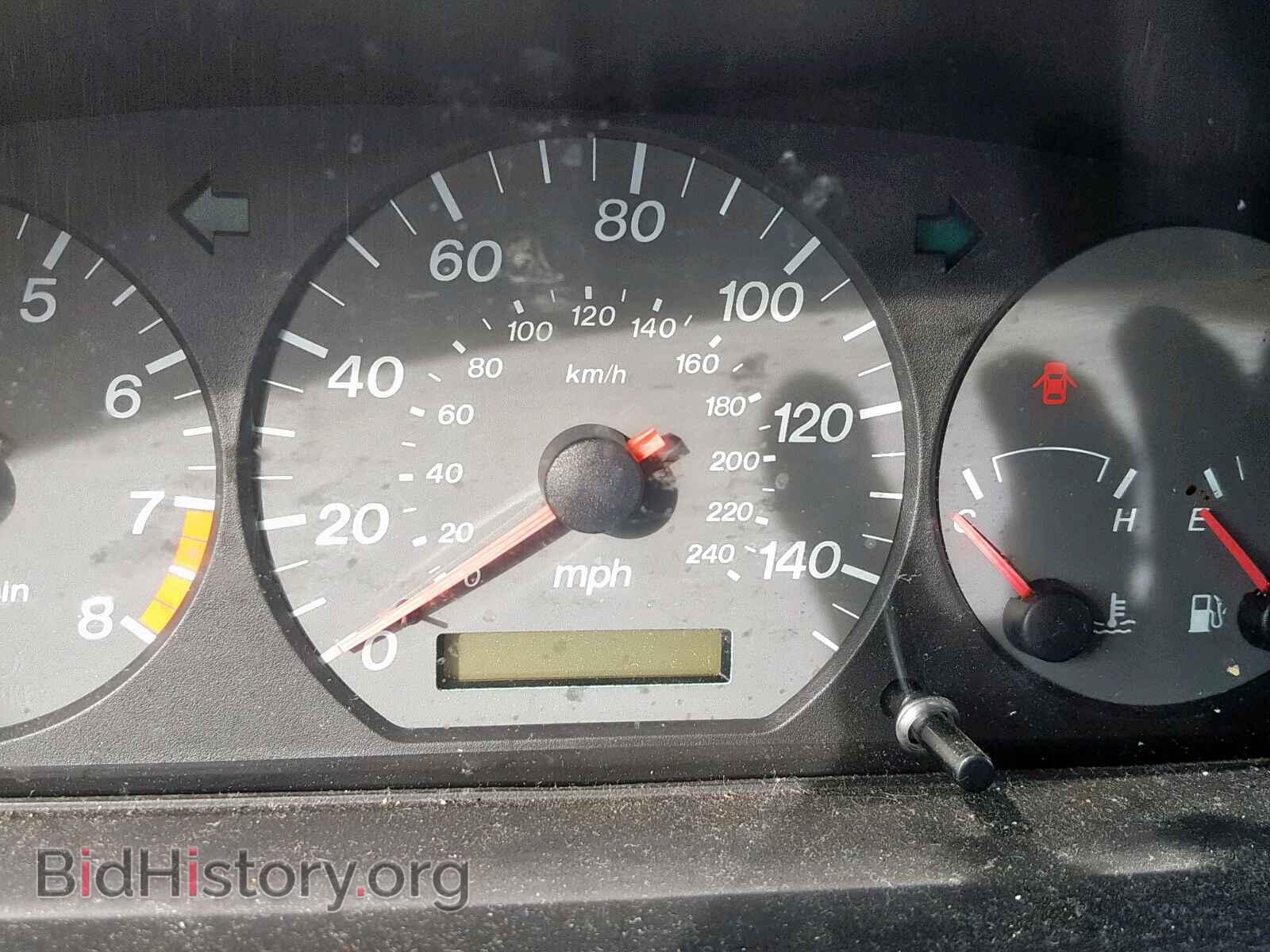 2000 MAZDA 626 - VIN: 1YVGF22D8Y5133901 - Фото 8