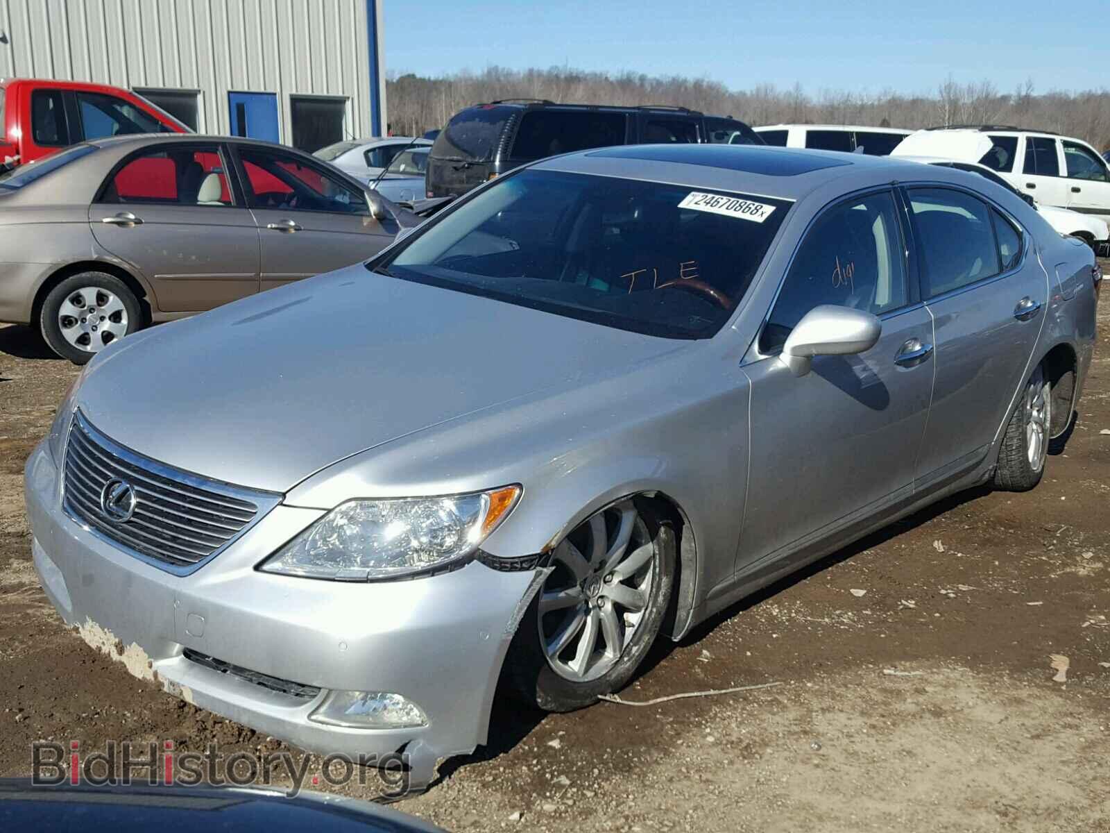 2008 LEXUS LS460 - VIN: JTHBL46F685063720 - Фото 2