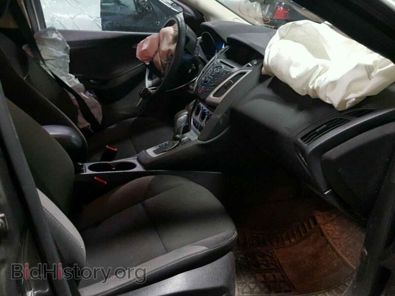 2014 Ford FOCUS (VIN 1FADP3F20EL452954) — photo 5 of 10